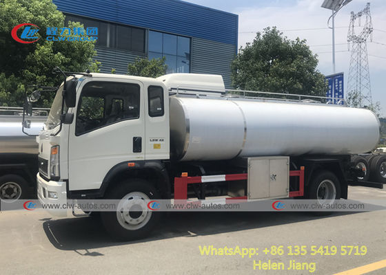 Sinotruk Howo 4x2 RHD 5000L SS304 Milk Tanker Truck